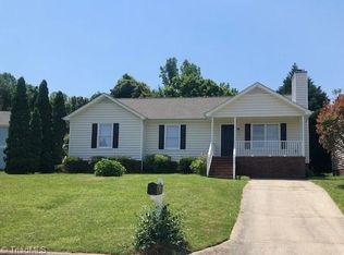 3 Kelly Ct, Greensboro, NC 27401