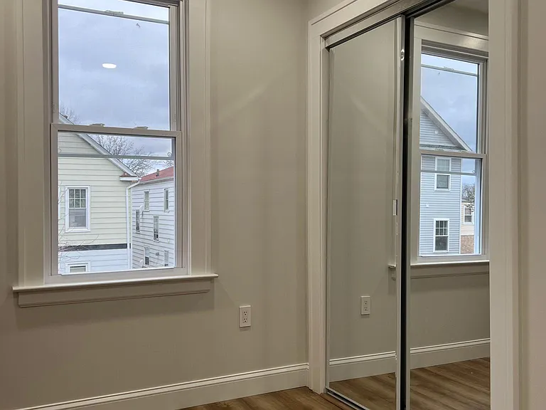 399 Harvard Ave #2 — Photo 4