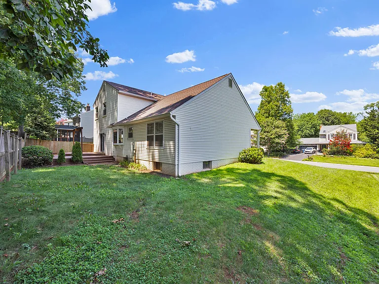 203 Markwood Dr — Photo 48