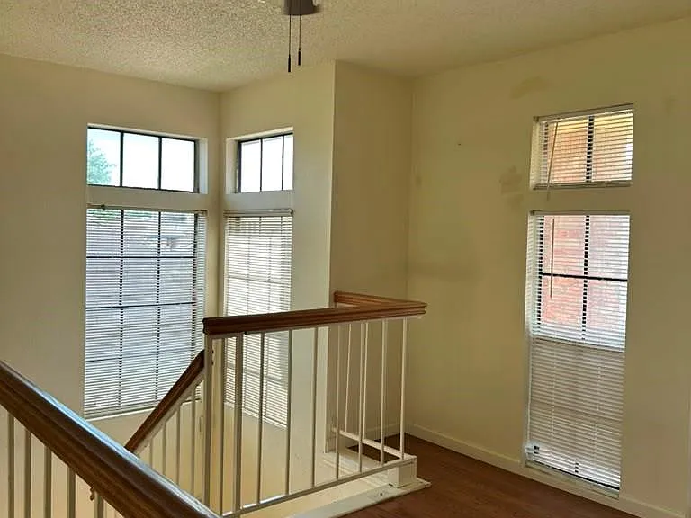8623 Beechcrest St — Photo 25