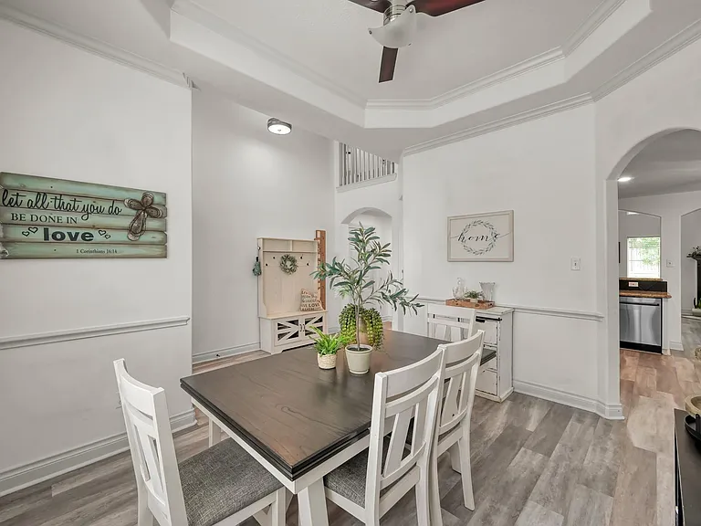 3215 Canterbury Ln — Photo 21