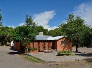 1516 La Vega Dr SW, Albuquerque, NM 87105