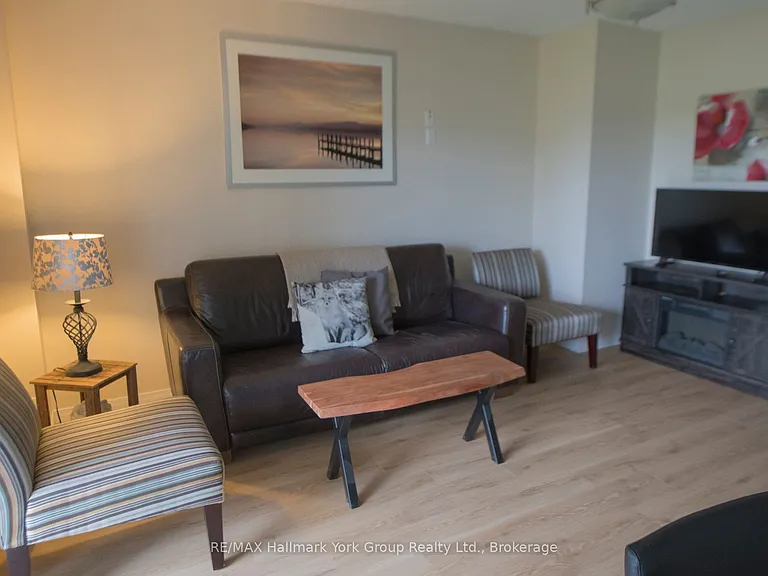 162 Settlers Way #49 — Photo 12