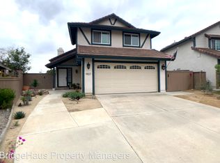 1907 Elm Ridge Dr, Vista, CA 92081