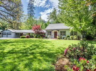 8570 Rogue River Hwy, Grants Pass, OR 97527