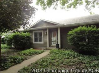 1501 Sandpiper Ln, Champaign, IL 61821