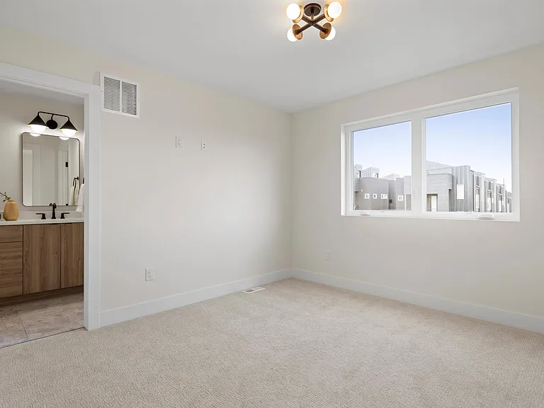 1233 Perry St #1 — Photo 20