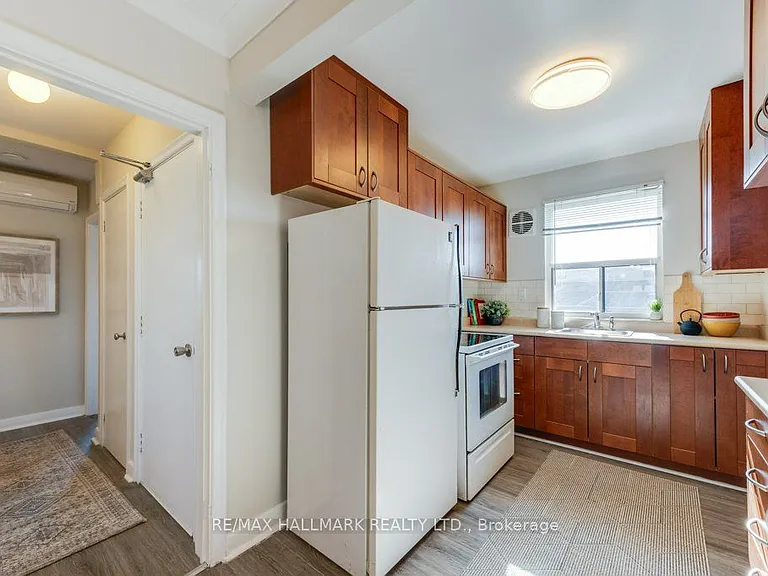 225 Woodville Ave #UPPER — Photo 11