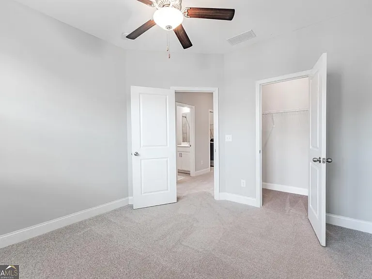 5051 Pinckney Ln — Photo 48