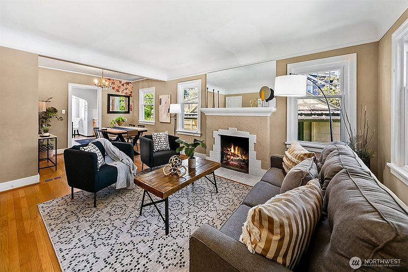 3rd image of 1035 NE 91st Street
