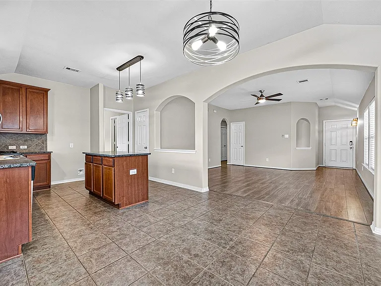 26810 Henson Falls Dr — Photo 8