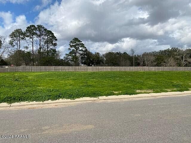 1st image of 401 Ivy Cottage Dr