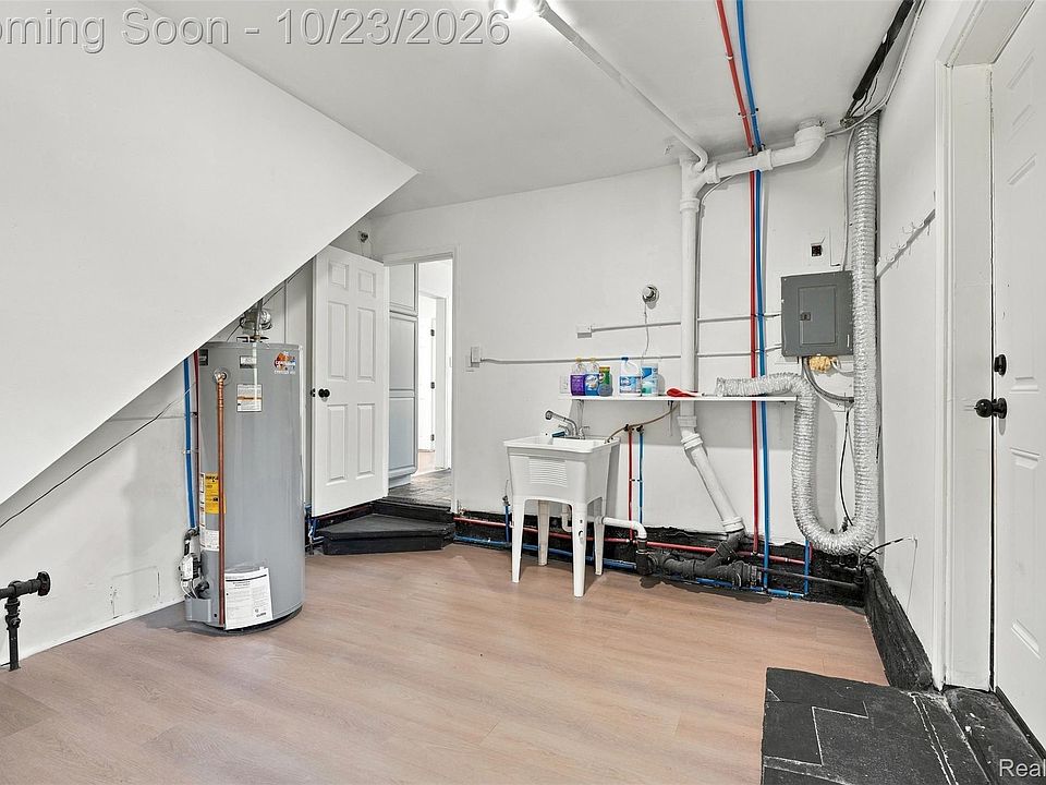 428 Girard Ave, photo 15