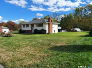 95 Abbe Rd, Enfield, CT 06082