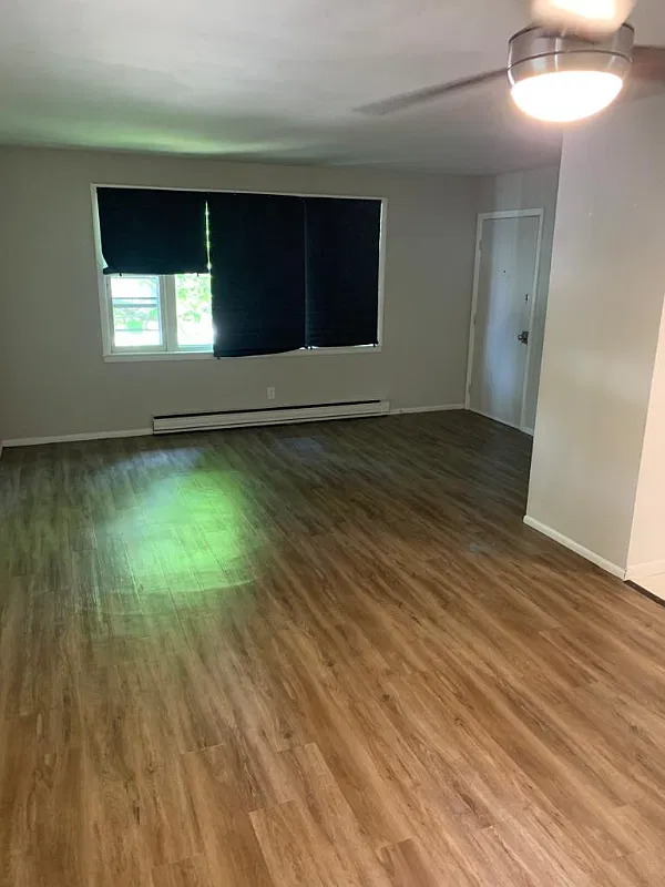 2 bed, 950 sqft, $1,295 — Photo 4