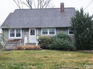 26 Universal Ave, Iselin, NJ 08830