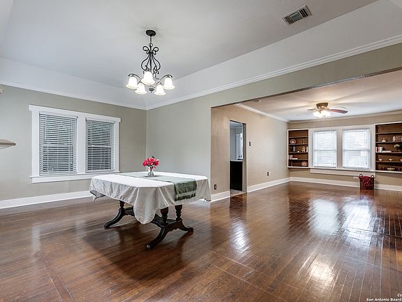3rd image of 1247 Waverly Ave