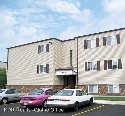 2nd image of 210 S Water St APT 21