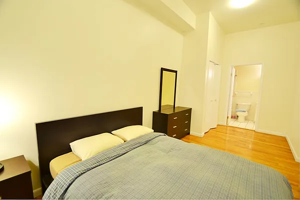 Rented by Smart City Real Estate LLC | media 11