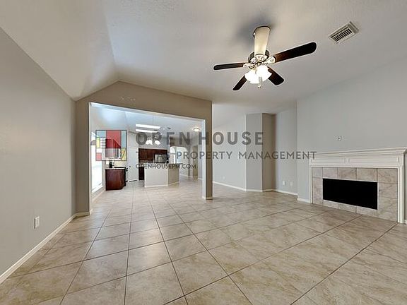 4th image of 2110 Blossom Creek Dr