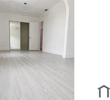 9957 SW 222nd Ter — Photo 2