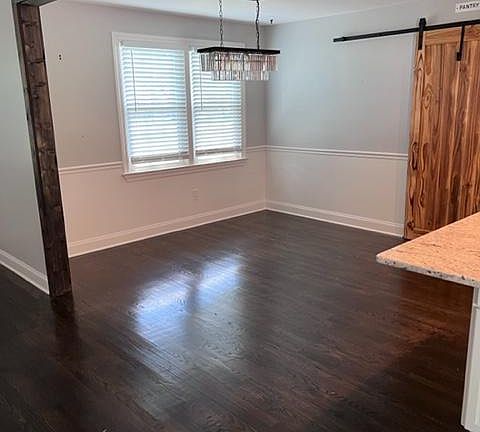 Open formal dining area