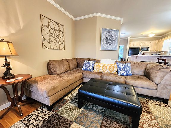 3rd image of 400 Farr Shores Dr APT 15D