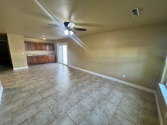 3rd image of 1412 N Bernice Dr