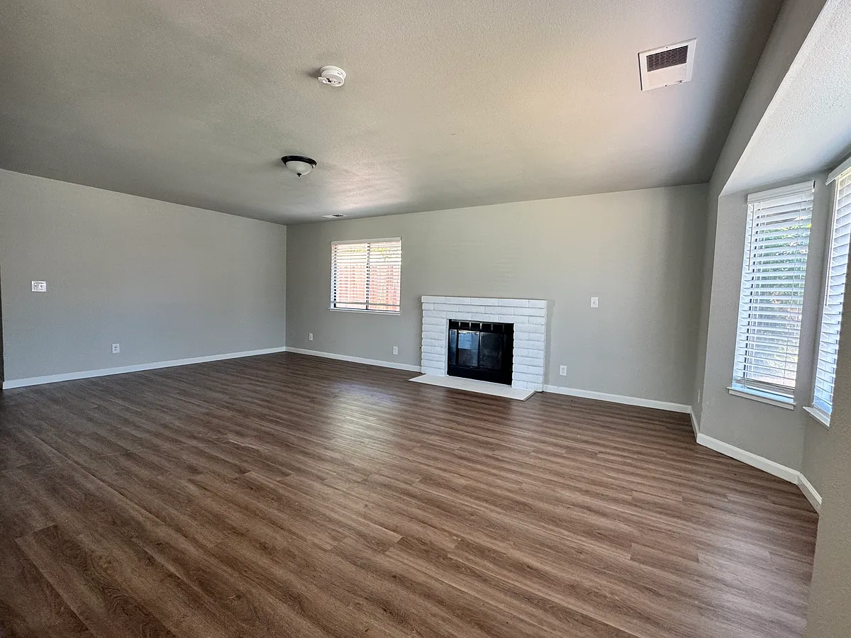 Living Room - 3099 Ezie Ave