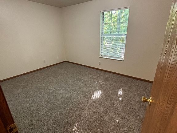 5th image of 2906 Barry St #7