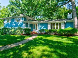 344 Forest Dr SE, Cedar Rapids, IA 52403