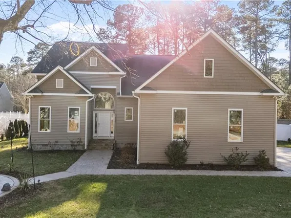 7609 Beechwood Dr, Lanexa, VA 23089