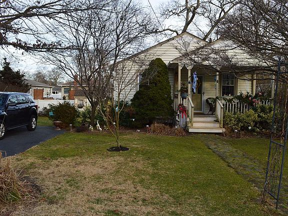2nd image of 155 Hudson Ave