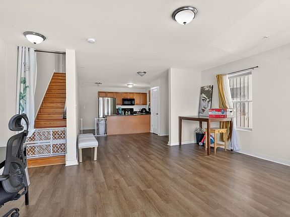 5th image of 602 N 43rd St