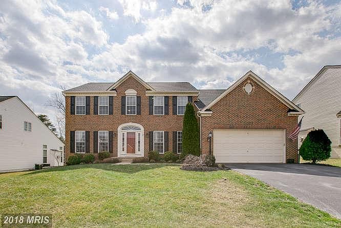 ~ Gorgeous Brick Colonial ~