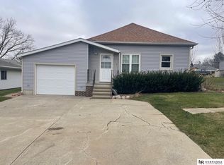 305 Carnes Ave, Pender, NE 68047
