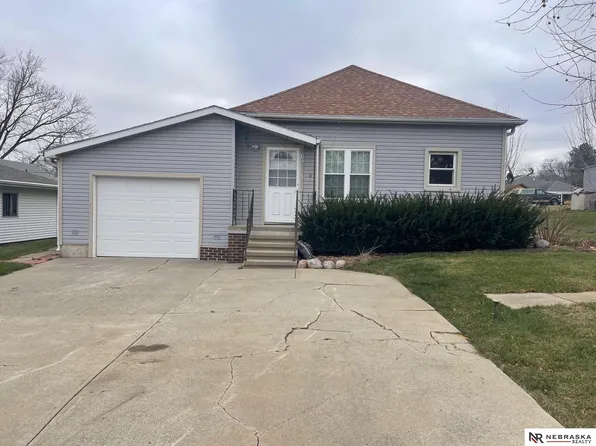 305 Carnes Ave, Pender, NE 68047