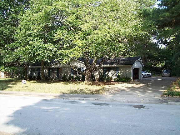 2nd image of 2800 N Loxley Ave