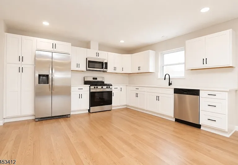 29 Frederick St #1 — Photo 3