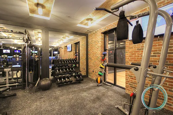 Rented by GTM Property Group  | media 78