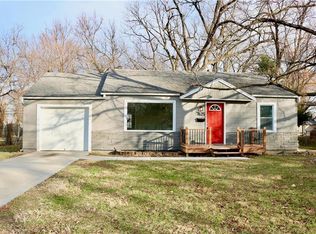7625 Santa Fe Dr, Overland Park, KS 66204