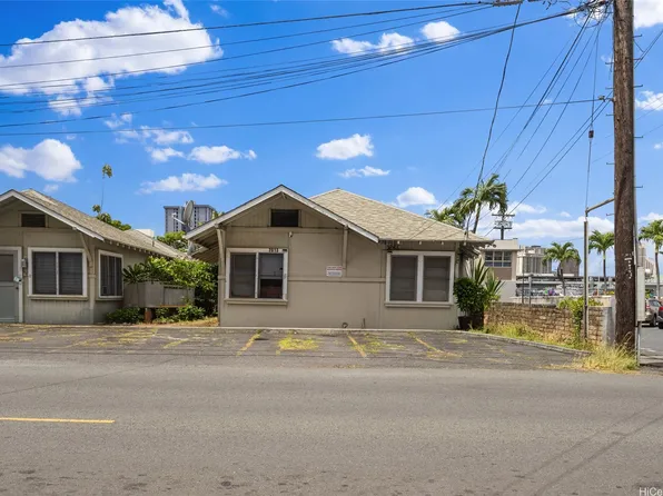 2013 Young St, Honolulu, HI 96826