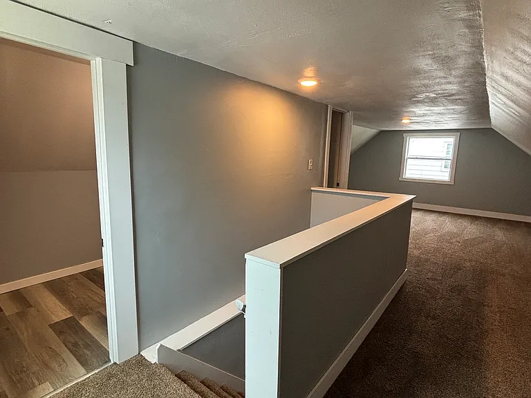 1311 Superior Ave — Photo 9