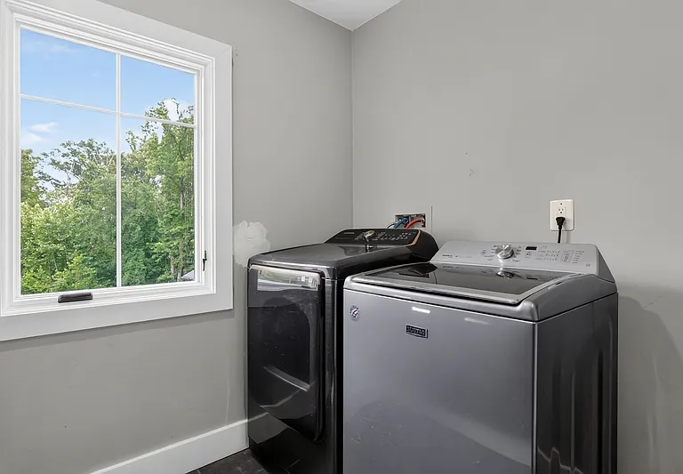 7818 Leland Rd — Photo 27