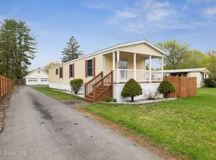 8 2nd St, Gansevoort, NY 12831