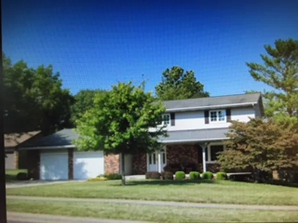 804 Hillcrest Dr, Washington, IL 61571