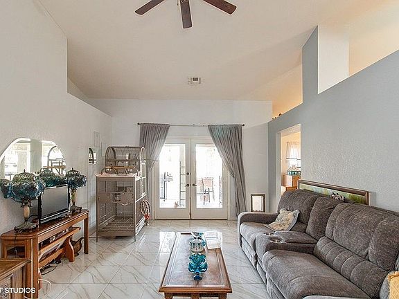 3rd image of 5400 Singing Hills Dr