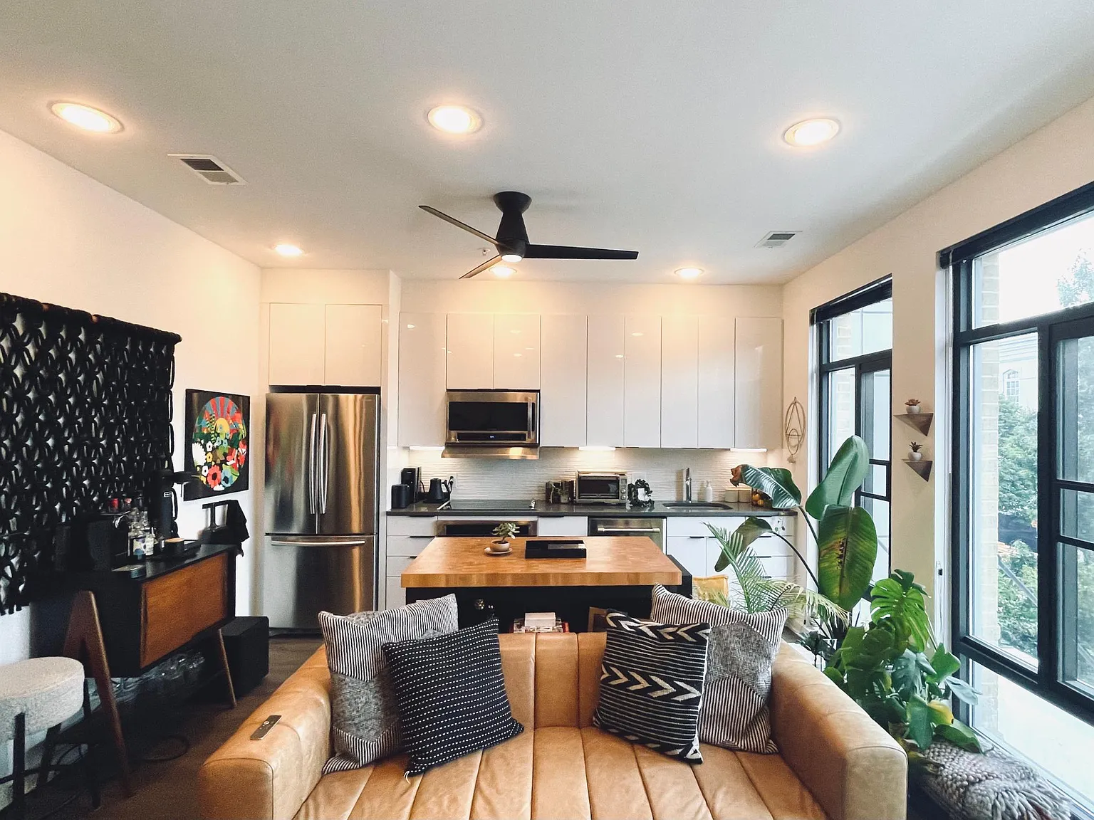 1 bed, 627 sqft, $2,375 — Photo 3