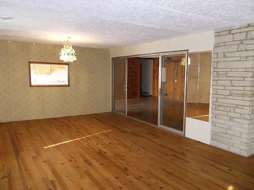 5th image of 1624 N B St