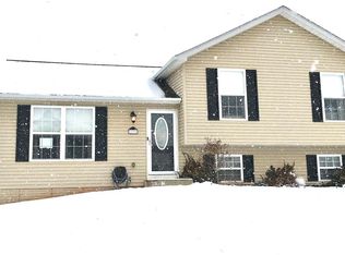 199 Bentley St, Taneytown, MD 21787